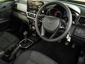 Mahindra XUV 3XO 1.2T MX3 manual - Image 21