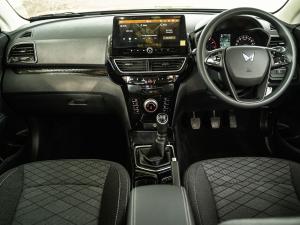 Mahindra XUV 3XO 1.2T MX3 manual - Image 27
