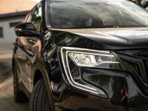 Mahindra XUV700 2.0T AX7L Black Edition - Image 10
