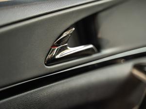 Mahindra XUV700 2.0T AX7L Black Edition - Image 26