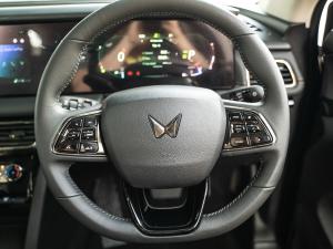 Mahindra XUV700 2.0T AX7L Black Edition - Image 32