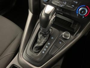 Ford Focus 1.0 Ecoboost Trend automatic 5-Door - Image 10