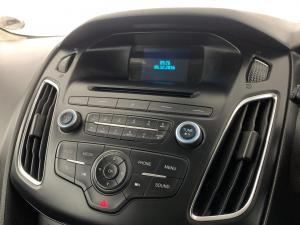 Ford Focus 1.0 Ecoboost Trend automatic 5-Door - Image 11