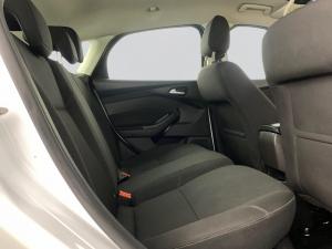Ford Focus 1.0 Ecoboost Trend automatic 5-Door - Image 15