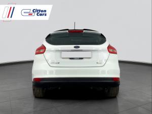 Ford Focus 1.0 Ecoboost Trend automatic 5-Door - Image 7