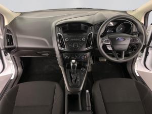 Ford Focus 1.0 Ecoboost Trend automatic 5-Door - Image 9