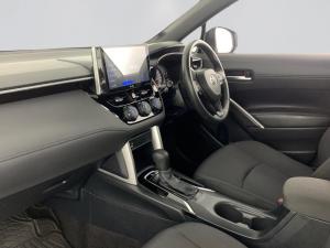 Toyota Corolla Cross 1.8 XI - Image 16