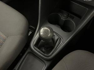 Volkswagen Polo Vivo 1.4 Trendline - Image 8