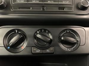 Volkswagen Polo Vivo 1.4 Trendline - Image 9