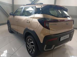 Mahindra XUV 3XO 1.2T AX5 auto - Image 8