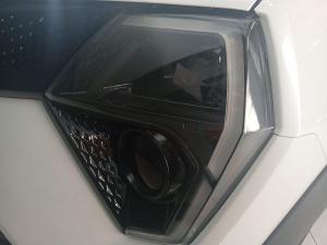 Mahindra XUV 3XO 1.2T AX5 auto - Image 5