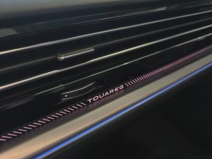 Volkswagen Touareg V6 TDI R-Line - Image 13