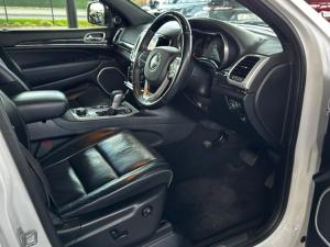 Jeep Grand Cherokee 3.6L Overland - Image 16
