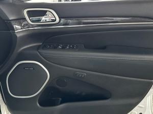 Jeep Grand Cherokee 3.6L Overland - Image 17