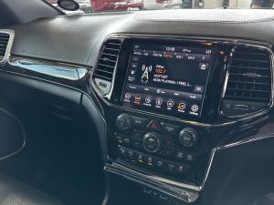 Jeep Grand Cherokee 3.6L Overland - Image 24