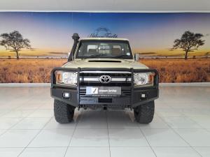 Toyota Land Cruiser 79 4.5D-4D LX V8 single cab - Image 4