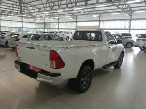 Toyota Hilux 2.4GD-6 single cab Raider manual - Image 2