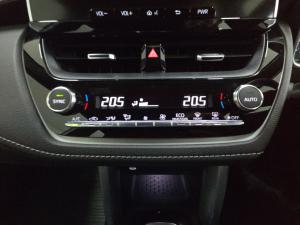 Toyota Corolla Cross 1.8 HEV XR - Image 15