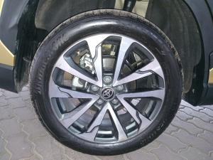 Toyota Corolla Cross 1.8 HEV XR - Image 15