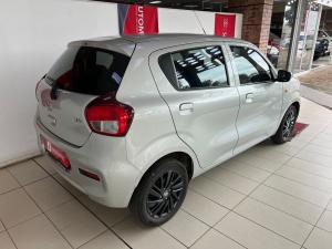 Toyota Vitz 1.0 XR manual - Image 2