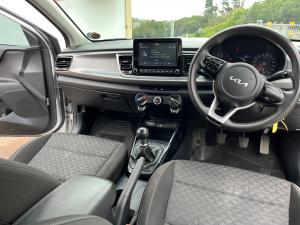 Kia Rio hatch 1.2 LS - Image 6