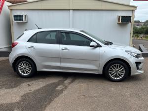 Kia Rio hatch 1.2 LS - Image 3
