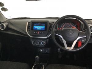 Toyota Vitz 1.0 XR manual - Image 6