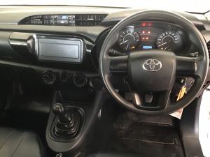 Toyota Hilux 2.0 single cab S (aircon) - Image 6