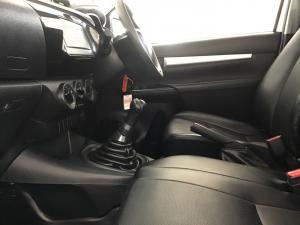 Toyota Hilux 2.0 single cab S (aircon) - Image 7