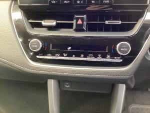 Toyota Corolla Cross 1.8 HEV XS - Image 16