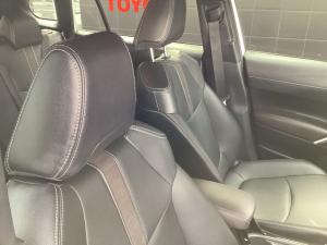 Toyota Corolla Cross 1.8 HEV XS - Image 17