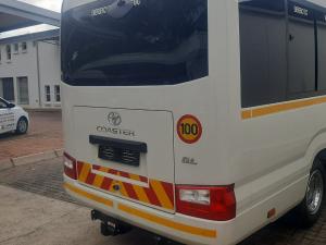 Toyota Coaster 2.8D GL automatic 23 Seater B/S - Image 2