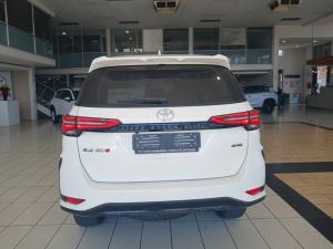 Toyota Fortuner 2.4GD-6 4X4 automatic - Image 5
