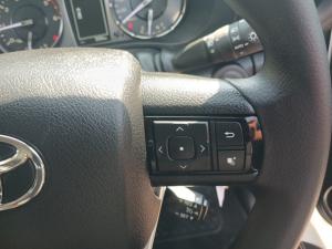 Toyota Hilux 2.4 GD-6 Raider 4X4 automaticD/C - Image 10