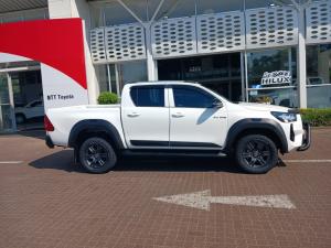 Toyota Hilux 2.4 GD-6 Raider 4X4 automaticD/C - Image 3