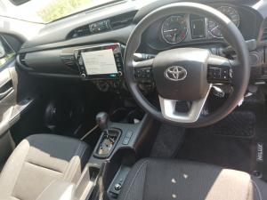 Toyota Hilux 2.4 GD-6 Raider 4X4 automaticD/C - Image 6