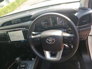 Toyota Hilux 2.4 GD-6 Raider 4X4 automaticD/C - Image 8