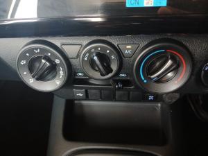 Toyota Hilux 2.4 GD-6 Raider 4X4D/C - Image 13