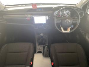 Toyota Hilux 2.4 GD-6 Raider 4X4D/C - Image 6