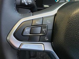 Volkswagen Amarok 2.0TDI 125KW Life automatic D/C - Image 12