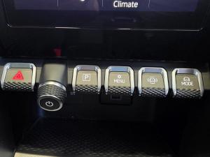 Volkswagen Amarok 2.0TDI 125KW Life automatic D/C - Image 8