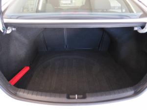 Hyundai Elantra 1.6 Executive - Image 22