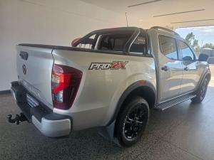 Nissan Navara 2.5DDTI PRO-2X automatic D/C - Image 6