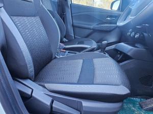 Nissan Magnite 1.0 Visia AMT - Image 6