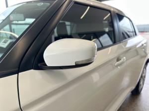 Suzuki Swift 1.2 GL - Image 18