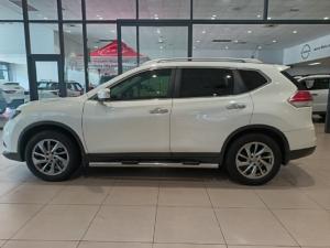Nissan X-Trail 1.6dCi 4x4 SE - Image 2