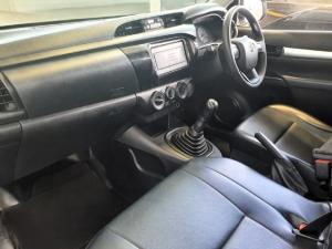 Toyota Hilux 2.0 single cab S (aircon) - Image 9