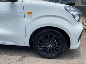 Toyota Vitz 1.0 XR manual - Image 6
