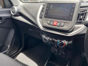 Toyota Vitz 1.0 XR manual - Image 9