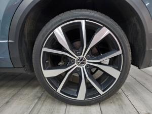 Volkswagen T-Roc 2.0TSI 4Motion R-Line - Image 5